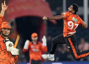 അഭിഷേകിന്റെ ശതകാഭിഷേകം (135*)… റൺമല കയറ്റാതെ 47 വാര അകലെ വച്ച് ഡൽഹിയെ എറിഞ്ഞു വീഴ്ത്തി ഇഷാൻ മലിംഗ, സൺറൈസേഴ്സ് മൂന്നാം സ്ഥാനത്തേക്ക്