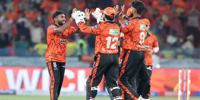 ഏഴിൽ സഞ്ജു വീണു, ക്യാപ്റ്റർ വീണ്ടും തഥൈവാ!! 8.5 ഓവറിൽ ചെന്നൈ 100 പിന്നിട്ടെങ്കിലും പിന്നീടങ്ങോട്ട് നിന്നടിക്കാൻ ചെന്നൈയ്ക്ക് മരുന്നിനു പോലും ആളില്ല… സൺറൈസേഴ്സിന് 10 റൺസ് ജയം