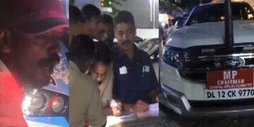 ‘അദ്ദേഹം സുഖമായിരിക്കുന്നു…ഞങ്ങൾ നിർഭയം മുന്നോട്ട് പോയി, നിലവിലുള്ള പരിപാടികൾക്ക് യാതൊരു മാറ്റവും സംഭവിച്ചിട്ടില്ല’- തരൂർ!! എപി അനിൽകുമാറിന്റെ പ്രചാരണ പരിപാടിയിൽ പങ്കെടുക്കാനെത്തിയ ശശി തരൂരിന്റെ ​വാഹനം തടഞ്ഞുനിർത്തി, ഗൺമാനെ കയ്യേറ്റം ചെയ്തു, കാളികാവ് സ്വദേശിക്കെതിരെ ജാമ്യമില്ലാ വകുപ്പിൽ കേസ്, മൂന്നുപേർ കസ്റ്റഡിയിൽ