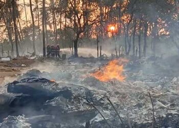 മുണ്ടത്തിക്കോട് ദുരന്ത സ്ഥലത്തുനിന്ന് 300 മീറ്ററോളം മാറി കുളക്കരയിൽ കത്തിക്കരിഞ്ഞ നിലയിൽ ഒരാളുടെ തല… കാണാതായ നാലുപേരിൽ ഒരാളുടേതെന്ന് സംശയം!! നേരത്തെ കണ്ടെത്തിയ കൈ, വിരലുകൾ തുടങ്ങി 32 ശരീര ഭാഗങ്ങൾ ഡിഎൻഎ പരിശോധനയ്ക്ക് വിധേയമാക്കും