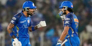 ‘തു കരേഗ, തു കർക്കെ ദിഖായേഗ!”- പാണ്ഡ്യ… ദയവായി അൽപം ശാന്തനാകൂ ഭയ്യാ, അതെ, ഞാൻ അത് ചെയ്യാം, വിഷമിക്കേണ്ട- തിലക്… 22 പന്തിൽ വെറും 19 റൺസ്, ഹർദ്ദിക്കിന്റെ ഒറ്റ വിരട്ടലിൽ തിലക് നന്നായി… പിന്നെ മോദി സ്റ്റേഡിയം കണ്ടത് അഹമ്മദാബാദിൽ ഒറിജിനലിനെ വെല്ലുന്ന തൃശൂർ പൂരം!! 45 പന്തിൽ 101*… Video