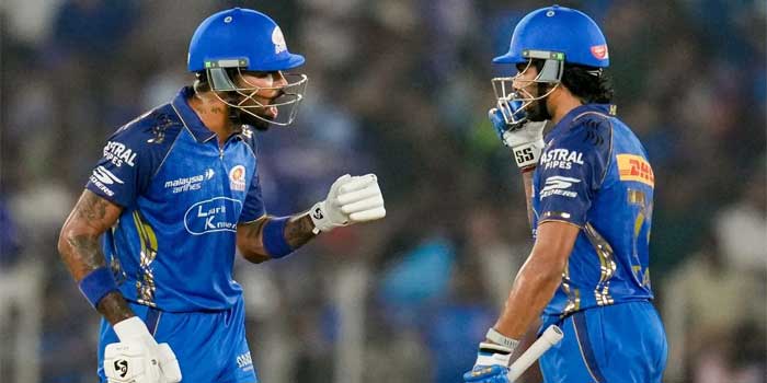 ‘തു കരേഗ, തു കർക്കെ ദിഖായേഗ!”- പാണ്ഡ്യ… ദയവായി അൽപം ശാന്തനാകൂ ഭയ്യാ, അതെ, ഞാൻ അത് ചെയ്യാം, വിഷമിക്കേണ്ട- തിലക്… 22 പന്തിൽ വെറും 19 റൺസ്, ഹർദ്ദിക്കിന്റെ ഒറ്റ വിരട്ടലിൽ തിലക് നന്നായി… പിന്നെ മോദി സ്റ്റേഡിയം കണ്ടത് അഹമ്മദാബാദിൽ ഒറിജിനലിനെ വെല്ലുന്ന തൃശൂർ പൂരം!! 45 പന്തിൽ 101*… Video