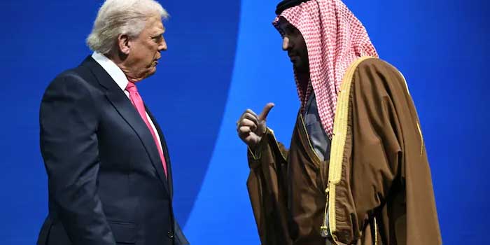 ഇറാന് കൂടുതൽ മൂക്കുകയറിടാൻ നോക്കിയാൽ അവർ കടലിട്ടുതന്നെ പണി തരും, ബാക്കിയുള്ള ബാബ് അൽ-മന്ദേബ് കൂടി അടച്ചു പ്രതികാരം ചെയ്യും!! ഹോർമുസ് കടലിടുക്കിൽ ഉപരോധം പിൻവലിച്ച് അമേരിക്ക വീണ്ടും നയതന്ത്ര ചർച്ചകളിലേക്ക് മടങ്ങണം- സൗദി അറേബ്യ… സഖ്യകക്ഷികളും ട്രംപിനെതിരെ തിരിയുന്നു?