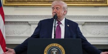 ഒരു സമയപരിധിയും കൂടാതെ ഇറാൻ- അമേരിക്ക വെടിനിർത്തൽ അനിശ്ചിതമായി നീട്ടുകയാണ്, ഉപരോധം തുടരും- ട്രംപ്, ഇറാൻ ആവശ്യപ്പെട്ടിട്ടില്ല, പ്രസിഡന്റിന്റെ പ്രഖ്യാപനത്തിന് വലിയ പ്രാധാന്യമില്ല, അത് ഒരു തന്ത്രമായിരിക്കാം- മുഹമ്മദ് ബാക്കർ ഖാലിബാഫ്