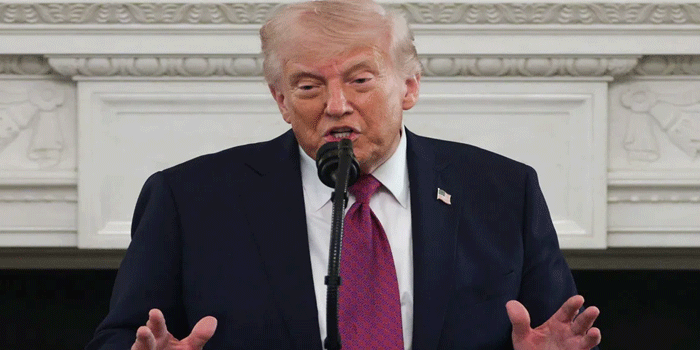 ‘ഇവിടെ ഒരു കുഞ്ഞ് ജനിച്ചാൽ പൗരത്വം ലഭിക്കുന്നു; പിന്നീട് അവർ ചൈനയിൽ നിന്നോ ഇന്ത്യയിൽ നിന്നോ മറ്റേതെങ്കിലും നരകത്തിൽ നിന്നോ മുഴുവൻ കുടുംബത്തെയും കൊണ്ടുവരും‘: ജന്മാവകാശ പൗരത്വത്തെ വിമർശിച്ച് ട്രംപ്; വംശീയാധിക്ഷേപമെന്ന് ആരോപണമുയരുന്നു