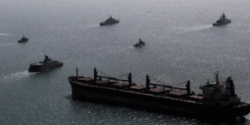 യുഎസ് ഉപരോധം: ഇറാനിൽ നിന്നും ഇറാനിലേയ്ക്കുമുള്ള കപ്പലുകൾ ഹൊർമുസിലൂടെ കടത്തിവിടുന്നില്ല; കർശന പരിശോധനകളും നിയന്ത്രണങ്ങളും