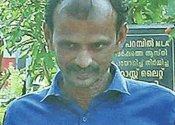 വാളയാർ ആൾക്കൂട്ട ആക്രമണത്തിലെ  ആറാം പ്രതിയെ തൂങ്ങിമരിച്ച നിലയിൽ കണ്ടെത്തി