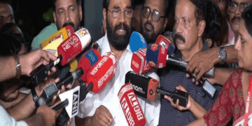 ‘മുഖ്യമന്ത്രി ചികിത്സയിലായതിനാൽ ദുരന്ത സ്ഥലം സന്ദർശിക്കാൻ കഴിയില്ല; പൂരം നടത്തിപ്പിൽ പൂരം നടത്തിപ്പിൽ  തീരുമാനമെടുക്കില്ല; നാളെ നടക്കുന്ന യോഗത്തിനു ശേഷം അന്തിമ തീരുമാനമുണ്ടാകും‘: മന്ത്രി വി.എൻ. വാസവൻ