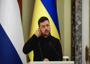 ഈസ്റ്ററിനോടനുബന്ധിച്ച് വെടിനിർത്തൽ വേണമെന്ന് സെലെൻസ്‌കി; ‘നടക്കില്ല, ഇത്തരമൊരു ആവശ്യം വെറും പിആർ സ്റ്റണ്ട് മാത്രമല്ലെ‘യെന്ന് റഷ്യ