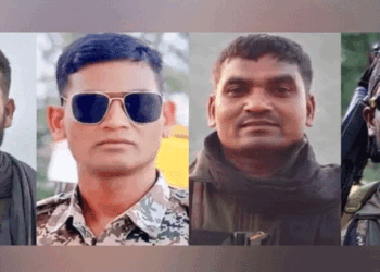 മാവോയിസ്റ്റുകൾ ഒളിപ്പിച്ച കുഴി ബോംബ് നിർവ്വീര്യമാക്കുന്നതിനിടെ സ്ഫോടനം; നാല് ജവാന്മാർ മരിച്ചു