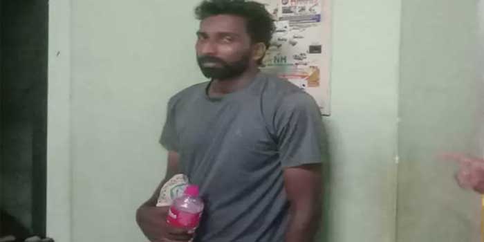 ജോലി വാ​​ഗ്ദാനം ചെയ്ത് 23 കാരിയെ കഴക്കൂട്ടത്ത് സ്പായിലെത്തിച്ചു, സംശയം തോന്നി രക്ഷപ്പെടാൻ ശ്രമിച്ച യുവതിയെ ബലമായി പിടിച്ചുവലിച്ച് റൂമിലാക്കി ക്രൂരമായി ​ബലാത്സം​ഗം ചെയ്തു!! സിപിഎം ബ്രാഞ്ച് സെക്രട്ടറിയും ആലപ്പുഴ സ്വദേശിനിയും പിടിയിൽ