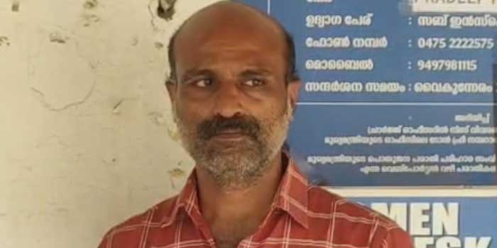ജനറൽ കമ്പാർട്ട്‌മെന്റിൽ അപ്പൂപ്പനൊപ്പം കിടക്കുകയായിരുന്ന ആറുവയസുകാരിക്ക് നേരെ ക്രൂരമായ ലൈംഗികാതിക്രമം, കൊല്ലം സ്വദേശി അറസ്റ്റിൽ, ഉറങ്ങുകയായിരുന്ന തമിഴ് ബാലികയെ പീഡിപ്പിച്ചത് ആരുമറിയാതെ സ്വന്തം സീറ്റിലേക്ക് എടുത്തുകൊണ്ടുപോയി