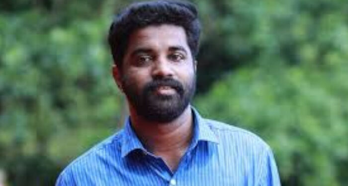 “ജലം ചീറ്റുന്ന പീരങ്കിയല്ല, തീ തുപ്പുന്ന പീരങ്കിയുണ്ടേൽ കൊണ്ടുവാ… ഞങ്ങൾ തെരുവിലുണ്ടാകും… നമുക്ക് കാണാം…” വെല്ലുവിളിയുമായി പി എം ആർഷോ