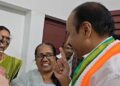 ആദ്യ മന്ത്രിസഭാ യോ​ഗത്തിൽ തന്നെ മുഖ്യമന്ത്രി വാക്ക് പാലിക്കുമോ? ആശാ സമരസമിതി നേതാക്കളുമായി കന്റോൺമെന്റ് ഹൗസിൽ കൂടിക്കാഴ്ച!! ആദ്യ ക്യാബിനറ്റിൽ തന്നെ പ്രഖ്യാപനം ഉണ്ടാകുമെന്ന് പ്രതീക്ഷ- എംഎ ബിന്ദു