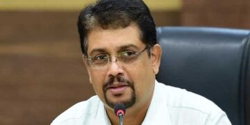 ‘ഭരണമാറ്റം ഉണ്ടാകുമെന്ന് അറിഞ്ഞപ്പോൾ മാളത്തിൽ നിന്ന് പുറത്തുവരുന്ന വിഷ ജന്തുക്കളെ കോൺഗ്രസ് സൂക്ഷിക്കണം, അഴിമതികൾ അന്വേഷിക്കുമോയെന്ന ഭയമാണ് ബിജു പ്രഭാകറിൻ്റെ കോൺഗ്രസ് പ്രേമത്തിന് പിന്നിൽ, ഇയാളെ കോൺ​ഗ്രസിന്റെ വരാന്തയിൽ പോലും കയറ്റരുത്’- INTUC യങ് വർക്കേഴ്‌സ് കൗൺസിൽ