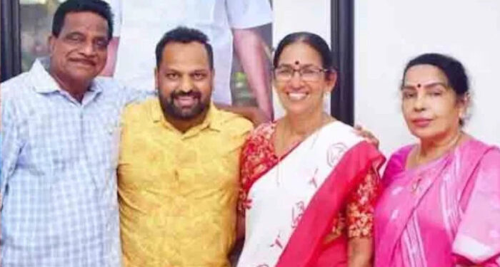 “മോനെ ബിനീഷെ”, പുഷ്പാർച്ചന വെറും നാടകം, അതിന് കൂട്ട് നിന്ന നീയാണ് മികച്ച നടൻ, സഖാക്കളുടെ നെഞ്ചിൽ ചവിട്ടിയാണ് ഈ ‘നാടകം’ അരങ്ങേറിയത്,  കോടിയേരി ബാലകൃഷ്ണനുണ്ടായിരുന്നെങ്കില്‍ ആ വീടിന്റെ ഗേറ്റ് പോലും തുറക്കില്ലായിരുന്നു, വിമര്‍ശനവുമായി കടന്നലുകള്‍