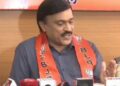 ‘സ്കൂളുകളിൽ ഹാജർ വിളിക്കുമ്പോൾ “യെസ് സർ/യെസ് മാം” എന്നതിനുപകരം “ജയ് ശ്രീറാം”എന്ന് മറുപടി നൽകണം’!! പുതിയ നിർദേശവുമായി ബിജെപി എംഎൽഎ, ‘വിദ്യാർത്ഥികൾ ധരിക്കണം, എന്ത് വിളിക്കണമെന്ന് നിർദ്ദേശിക്കാൻ ഇവർക്ക് എന്ത് അധികാരം? വിദ്യാലയം രാഷ്ട്രീയ- മതപരമായ ചടങ്ങുകൾക്കുള്ള വേ​ദിയാക്കരുത്’- കോൺ​ഗ്രസ്