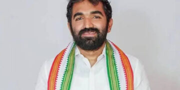 ദയവ് ചെയ്ത് തന്നെ പാര്‍ട്ടി വിരുദ്ധനാക്കരുത്, മന്ത്രി സ്‌ഥാനത്തേക്ക് പേര് വലിച്ചിഴച്ച് അപമാനിച്ചത് മാധ്യമങ്ങള്‍, പിതാവിനെ കൊല്ലാൻ ശ്രമിച്ചവനെന്നുവരെ കേട്ടു, ഇനിയും ക്രൂരമായ ആക്ഷേപങ്ങള്‍ കേള്‍പ്പിക്കരുതെന്ന് ചാണ്ടി ഉമ്മന്‍