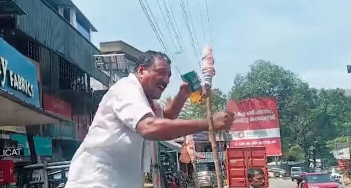 “വി ഡിയെ മുഖ്യമന്ത്രിയാക്കണം, ഇല്ലെങ്കില്‍ ആത്മഹത്യ ചെയ്യും”,  ദേഹത്ത് പെട്രോളൊഴിച്ച് കയ്യില്‍ ലൈറ്ററുമായി കോണ്‍ഗ്രസ് പ്രവര്‍ത്തകന്‍