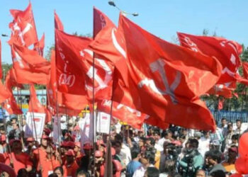 61 വയസ്സുള്ള മുഖ്യമന്ത്രി കേരളം ഭരിക്കുമ്പോള്‍ 80 കഴിഞ്ഞ പിണറായി പ്രതിപക്ഷ നേതാവായി വേണ്ട,  എം.വി ഗോവിന്ദൻ സ്ഥാനം ഒഴിയണം,  ഭരണവിരുദ്ധ തരംഗമല്ല,  കേരളം മുഴുവന്‍ പിണറായി– ഗോവിന്ദൻ വിരുദ്ധ തരംഗം, സിപിഎമ്മിൽ രൂക്ഷ വിമർശനം