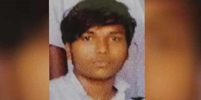 അച്ഛനും മകനും തമ്മിൽ വാക്കുതർക്കം, കയ്യിൽ കിട്ടിയതു വച്ച് തല്ലുന്നതിനിടെ അബദ്ധത്തിൽ അടി കൊണ്ടത് തലയ്ക്ക്, 17 കാരന് ദാരുണാന്ത്യം