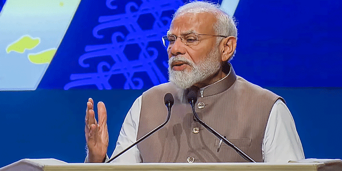 ‘ഓരോ പൗരനും ഉത്തരവാദിത്തത്തോടെ പ്രവർത്തിക്കേണ്ട സമയമാണിത്; മിതവ്യയം ശീലമാക്കണം; അത്യാവശ്യമല്ലാത്ത സ്വർണ്ണം വാങ്ങലും വിദേശ യാത്രകളും ഇന്ധന ഉപഭോ​ഗവും ഒഴിവാക്കുക‘ വിലക്കയറ്റം മുൻനിർത്തി പ്രധാനമന്ത്രിയുടെ ആഹ്വാനം