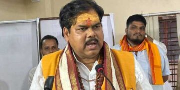പെൺകുട്ടികൾക്ക് വിദ്യാഭ്യാസമെന്തിനാ? അവർ വീട്ടിലിരിക്കുന്നതാണ് ഭം​ഗി, മോദിയിങ്ങനെ നാരി ശക്തി മണ്ഡലുമായി ഉള്ളപ്പോൾ പെൺകുട്ടികൾ തെരുവിലിറങ്ങി പ്രതിഷേധിക്കേണ്ട ആവശ്യമെന്താണ്? അവകാശങ്ങൾ സ്വതവേ വന്ന് ചേരുമെന്നും അതിനായി ആരും പ്രതിഷേധിക്കേണ്ടതില്ല- ബിഹാർ വിദ്യാഭ്യാസ മന്ത്രിയുടെ വാക്കുകൾ വിവാദത്തിൽ