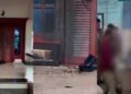 സാമ്പത്തിക ഇടപാട്? ഡിസിസി സെക്രട്ടറിയുടെ വീട്ടിൽ കയറി ദേഹത്ത് പെട്രോളൊഴിച്ച് തീകൊളുത്തി ആത്മഹത്യാ ശ്രമം, അറുപത് ശതമാനത്തിലധികം പൊള്ളലേറ്റ വയോധികനെ മെഡിക്കൽ കോളേജിലേക്ക് മാറ്റി