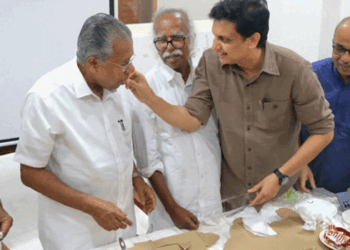 ‘കോരന്റെ മകനെ അംഗീകരിക്കാനാവാത്ത ഫ്യൂഡൽ വരേണ്യത നിരന്തരം സഖാവിനെ ആക്രമിക്കുന്നു; പ്രായമായെന്ന്  ആക്ഷേപിക്കുന്നവരേ…അവഗണിക്കപ്പെട്ടവരുടെ ശബ്ദമായി ഈ മനുഷ്യൻ ഇനിയുമുണ്ടാകും‘- പിണറായ്ക്ക് ജന്മദിനാശംസകളുമായ് റിയാസ്