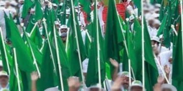 പ്രവർത്തകരെ പൊരിവെയിലത്ത് നിർത്തിയുള്ള പകിടകളി കോൺഗ്രസ് അവസാനിപ്പിക്കൂ!! 140 എംഎൽഎമാരെ ജനങ്ങൾ തെരെഞ്ഞെടുത്തു, എന്നിട്ടും ഒരു മുഖ്യമന്ത്രിയെ തീരുമാനിക്കാൻ ഇതുവരെയും കഴിഞ്ഞില്ല…വെറുതെ നാട്ടുകാരെ കൊണ്ട് പറയിക്കാനായി മാത്രമുള്ള ഒരുമാതിരി വൃത്തികേടായി പോയി ഇതെല്ലാം- മുഖ്യമന്ത്രി ചർച്ചയിൽ അതൃപ്തി പരസ്യമാക്കി മുസ്‌ലിം ലീഗ്