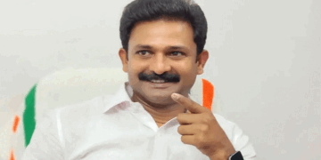 ‘തേക്കുംകാട്ടിൽ ജോൺ റോമൻ കാത്തലിക് ജിന്റോ എന്നല്ല, ജിന്റോ ജോൺ; അത് മതി‘- വി.ഡി. സതീശന്റെ സത്യപ്രതിജ്ഞ ചർച്ചയാവുന്നതിനിടെ ജിന്റോ ജോണിന്റെ പോസ്റ്റ്; മുഖ്യമന്ത്രിയെ വിമർശിച്ചതല്ല, അത് തന്റെ നിലപാടെന്നും വിശ​ദീരണം