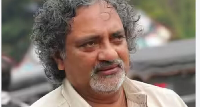 “പാർട്ടി സെക്രട്ടറിയുടെ മകന് ഒരു നീതി, പ്രതിപക്ഷ നേതാവിന്റെ മകൾക്ക് മറ്റൊരു നീതി”, ബിനീഷ്  കോടിയേരിയെയാണ് എനിക്ക് ഇഷ്ടമായത്, ശരിയായ കോടിയേരി രക്തം, തന്നെ കയ്യൊഴിഞ്ഞ വിജയന്റെ മകള്‍ക്ക് വേണ്ടി പോരാടാന്‍ കാണിച്ച മനസുണ്ടല്ലോ, അത് ആരും കാണാതെ പോകരുത്, പരിഹാസവുമായി ജോയ്മാത്യു