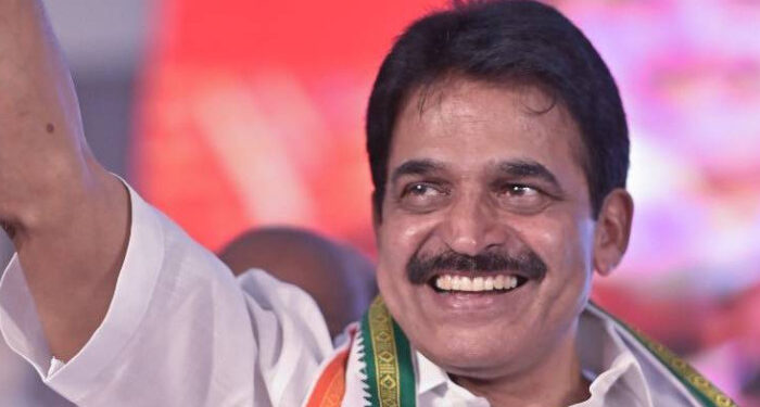 കെപിസിസി പ്രസിഡന്റും സന്ദീപ് വാര്യറും കെസിക്കൊപ്പം?? വിഡിയെ പിന്തുണച്ചത് വെറും ആര്‍ പേര്‍, 47 എംല്‍എമാരുടെ വോട്ടും കെ സി വേണുഗോപാലിന്, ആരുടെയും പേര് പറഞ്ഞിട്ടില്ലെന്ന് സണ്ണി ജോസഫ്
