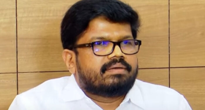 “കണ്ണൂർ ജില്ലാ കമ്മിറ്റി പിരിച്ചുവിടണം, ഇല്ലെങ്കിൽ പാർട്ടിയുടെ അന്ത്യം കാണും”, കെ കെ രാഗേഷ്, നേതാക്കളുടെ പെട്ടി തൂങ്ങിവന്ന അമൂൽ ബേബി, എം.വി ഗോവിന്ദൻ പങ്കെടുക്കുന്ന പരിപാടികൾ ബഹിഷ്കരിക്കുമെന്ന് തൃക്കരിപ്പൂർ ഏരിയ കമ്മറ്റി
