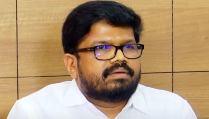 “കണ്ണൂർ ജില്ലാ കമ്മിറ്റി പിരിച്ചുവിടണം, ഇല്ലെങ്കിൽ പാർട്ടിയുടെ അന്ത്യം കാണും”, കെ കെ രാഗേഷ്, നേതാക്കളുടെ പെട്ടി തൂങ്ങിവന്ന അമൂൽ ബേബി, എം.വി ഗോവിന്ദൻ പങ്കെടുക്കുന്ന പരിപാടികൾ ബഹിഷ്കരിക്കുമെന്ന് തൃക്കരിപ്പൂർ ഏരിയ കമ്മറ്റി