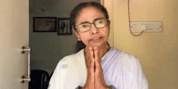 എന്തു സംഭവിച്ചാലും രാജി വയ്ക്കില്ലയെന്ന് മമത ബാനർജി; ‘ബിജെപിയും കമ്മീഷനും തമ്മിലുള്ള ഒത്തുകളിയാണ് ബം​ഗാളിൽ നടന്നത്; ഈ തിരഞ്ഞെടുപ്പ് ഫലം യഥാർത്ഥ ജനവിധിയല്ല; ഞങ്ങൾ പരാജയപ്പെട്ടിട്ടില്ല‘