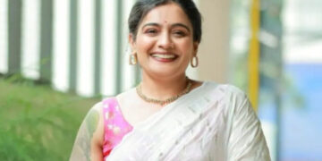എന്നെ വില കുറച്ച് കണ്ടവർക്ക് വേണ്ടി ഒരുപാട് സമയം കളഞ്ഞു, മൂന്ന് മണ്ടൻ വിവാഹങ്ങൾക്ക് വേണ്ടി തന്റെ 17 വര്‍ഷമാണ് കളഞ്ഞത്, ആ സമയം മറ്റ് കാര്യങ്ങള്‍ ചെയ്യാമായിരുന്നു, ഉള്ളുതുറന്ന് നടി മീരാ വാസുദേവ്