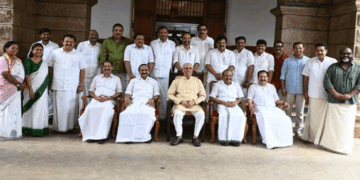 വകുപ്പുകളും മന്ത്രിമാരും തയ്യാർ;പട്ടിക ​ഗവർണ്ണർക്ക് കൈമാറി; ഫിഷറീസ് ലീഗിന് തന്നെ; വൈദ്യുതി വകുപ്പ് സണ്ണി ജോസഫിന്; കെ.മുരളീധരന് ആരോഗ്യവും ദേവസ്വവും; റവന്യു എ.പി.അനില്‍കുമാറിന്