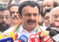 മുഖ്യമന്ത്രി സ്ഥാനത്തേക്ക് താങ്കളുടെ പേരില്ലാത്തത് എന്താകും? അത് അവർ വിട്ടുപോയതാണ്… മാധ്യമങ്ങൾക്കു ത​ഗ്​ മറുപടിയുമായി കെ മുരളീധരൻ!! ഇതൊരു സിം​ഗിൾ പാർട്ടി ​ഗവൺമെന്റല്ല, ഇതൊരു കെയ്നീഷ്യൻ ​ഗവൺമെന്റാ, സീനിയോറിട്ടിയൊന്നും പാർട്ടിക്ക് പ്രശ്നമല്ല, എംഎൽഎമാരുടെ അഭിപ്രായം, ഘടകകക്ഷികളുടെ തീരുമാനം നോക്കണം…ഫ്ലക്സിൽ തുപ്പുന്നവരും കീറുന്നവരും കോൺഗ്രസുകാരല്ല