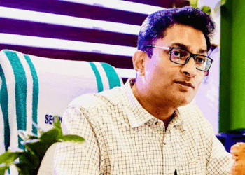 എൻ പ്രശാന്ത് ഐഎഎസിനെതിരെ വീണ്ടും അച്ചടക്ക നടപടി;  സർക്കാരിനെതിരെ സംസാരിച്ചതിന് നോട്ടീസ്; ഇത് എട്ടാമത്തെ പ്രാവശ്യമാണ് പ്രശാന്തിനെതിരെ നടപടി എടുക്കുന്നത്