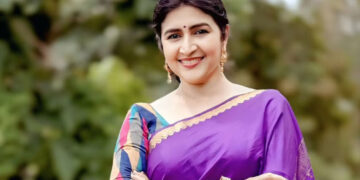 “തന്നെ പരസ്യമായി അശ്ലീലം പറഞ്ഞു, അസഭ്യവാക്കുകള്‍ പ്രയോഗിച്ചു”, ടിനി ടോമിനെതിരെ പരാതിയുമായി നീന കുറുപ്പ്