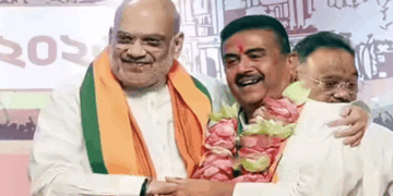 മമതാ ബാനർജി കെട്ടിപ്പെടുത്ത കോട്ടയുടെ അടിത്തറ ഇളക്കിയ സുവേന്ദു അധികാരി ഇനി ബം​ഗാളിന്റെ ‘അധികാരി‘; സത്യപ്രതിജ്ഞ ഇന്ന്