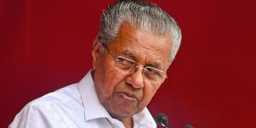 എക്‌സാലോജിക് -സി.എം.ആർ.എൽ കേസ്, പിണറായി വിജയന്റെയും മുഹമ്മദ് റിയാസിന്റെയും വീടുകളിൽ എൻഫോഴ്‌സ്‌മെന്റ് ഡയറക്ടറേറ്റ് റെയ്ഡ്, 12 ഇടങ്ങളില്‍ പരിശോധന