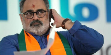 വി.മുരളീധരനെ നിയമസഭാകക്ഷി നേതാവാക്കില്ല, സ്ഥാനം തനിക്ക് വേണം, വിട്ടുകൊടുക്കാതെ രാജീവ് ചന്ദ്രശേഖര്‍