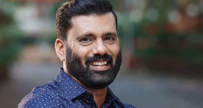 “പാര്‍ട്ടിക്ക് വേണ്ടി പണിയെടുത്ത് തല്ലും കൊണ്ടു ജയിലിലും പോയി”, നിമയസഭയിലേക്ക് മത്സരിക്കണമെന്ന് ആഗ്രഹിച്ചിട്ടും സീറ്റ് നല്‍കിയില്ല, 10 വര്‍ഷമായി മഷിയിട്ട് നോക്കിയിട്ടും കാണാത്തവരാണ് ഇന്ന് ഭരണം നിയന്ത്രിക്കാന്‍ മുന്നില്‍, പുതിയ അധികാരകേന്ദ്രങ്ങൾ വരുമ്പോള്‍ കഷ്ടപ്പെട്ടലര്‍ കര്‍ട്ടന് പുറകിലേക്കാവും- കോൺഗ്രസ് നേതാവ് റിജിൽ മാക്കുറ്റി.