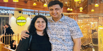 ‘വളഞ്ഞിട്ടടിച്ചോളൂ… പക്ഷേ സംഘപരിവാറിനു മുമ്പിൽ കുമ്പിടില്ല; അവസാനശ്വാസം വരെയും പോരാടും’ – ഇഡി റെയ്ഡിനിടെ റിയാസിന്റെ ഫേസ്ബുക്ക് പോസ്റ്റ്