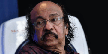 ‘പ്രതിപക്ഷനേതാവ് തിരഞ്ഞെടുപ്പിൽ തെറ്റുപറ്റി; പിണറായി പ്രതിപക്ഷനേതാവാകുമെന്ന് കരുതിയിരുന്നില്ല; കൂടുതൽ ഊർജസ്വലതയുള്ള ഒരാളെ കണ്ടെത്തേണ്ടിയിരുന്നില്ലേ?‘- സച്ചിദാനന്ദൻ; ‘സത്യത്തെ ഭയമുണ്ട് എന്ന തരത്തിലായി ഇ.ഡി അന്വേഷണത്തോടുള്ള സി.പി.എം പ്രതികരണം ‘