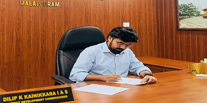 ‘മലപ്പുറം ജില്ല വിഭജിക്കണം; മലയാളം മീഡിയം വിദ്യാഭ്യാസം എൽ.പി തലത്തിന് അപ്പുറം തുടരേണ്ടതില്ല, ഹയർസെക്കൻഡറി വരെയുള്ള പഠനം ഇംഗ്ലീഷ് മീഡിയമാക്കണം‘-  തിരൂർ സബ് കളക്ടറുടെ ഫേസ്ബുക്ക് പോസ്റ്റ്