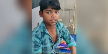 കളിച്ചുകൊണ്ടിരുന്ന കുട്ടിയുടെ നേരെ ചാടിവീണ് പുള്ളിപ്പുലി, കഴുത്തിന് പിടിച്ച് നിര്ത്തി 13കാരന്, മല്പ്പിടിത്തത്തിനൊടുവില് കാട്ടിലേക്കോടി പുലി