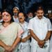 ആദ്യം അണികളെ വച്ചുള്ള നേതാക്കന്മാരുടെ ശക്തിപ്രകടനം നിർത്തൂ, എന്നിട്ടാകാം മുഖ്യമന്ത്രിയെ തീരുമാനിക്കുന്നത്- നേതാക്കന്മാരെ നിർത്തിപ്പൊരിച്ച് രാഹുൽ ​ഗാന്ധി!! മൂന്നു പേരും മുഖ്യമന്ത്രി സ്ഥാനത്തിന് അർഹർ, തീരുമാനം മെറിറ്റടക്കം പരിഗണിച്ച്… സോണിയയുമായി ചർച്ചയ്ക്ക് ശേഷം പ്രഖ്യാപനം